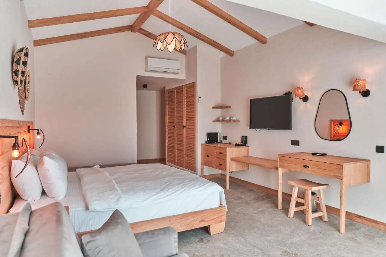 The Pearl Oeluedeniz Hotel  Oludeniz